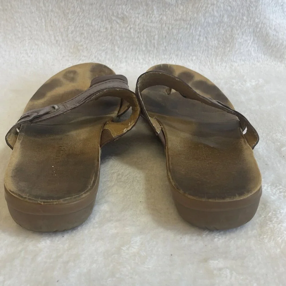 Bare Traps Jonnie‎ Brown Leather Slip On Thong Sandals Women's Shoes Size 7.5M